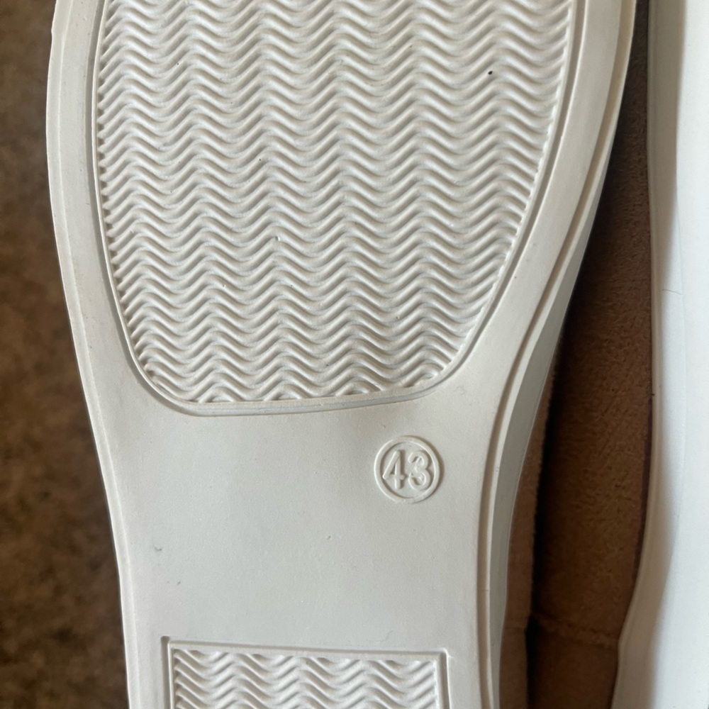 Tan Slip-On Sneakers New slip Ankle Boots Women Shoes Size 43/10ish - Picture 7 of 7